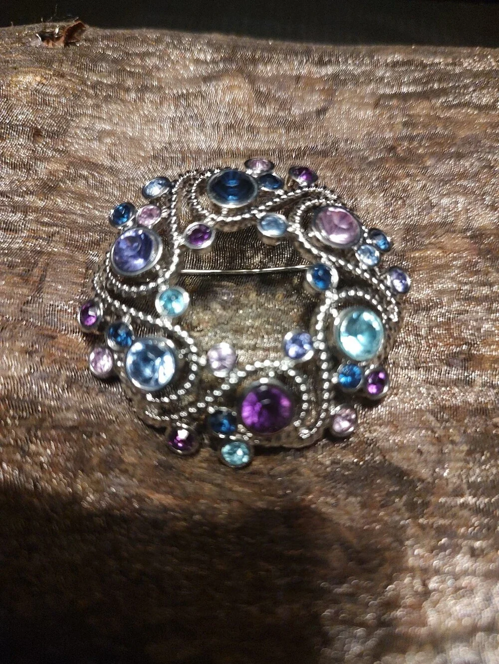 🪻🩵🌷Precious Napier Pink Purple & Aqua Marine Blue Roped Scroll Wreath Brooch